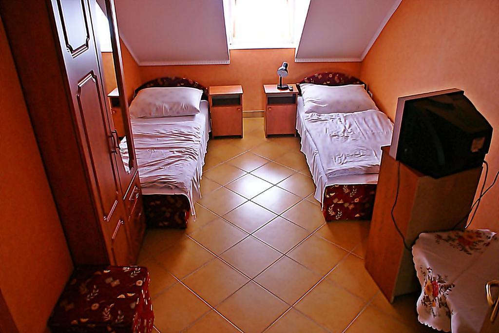 Abigel Vendeghaz Hotel Harkány Room photo