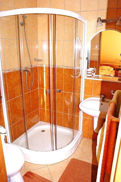 Abigel Vendeghaz Hotel Harkány Room photo