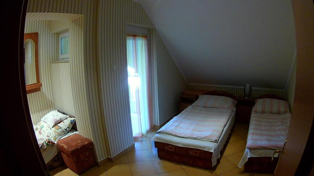 Abigel Vendeghaz Hotel Harkány Exterior photo